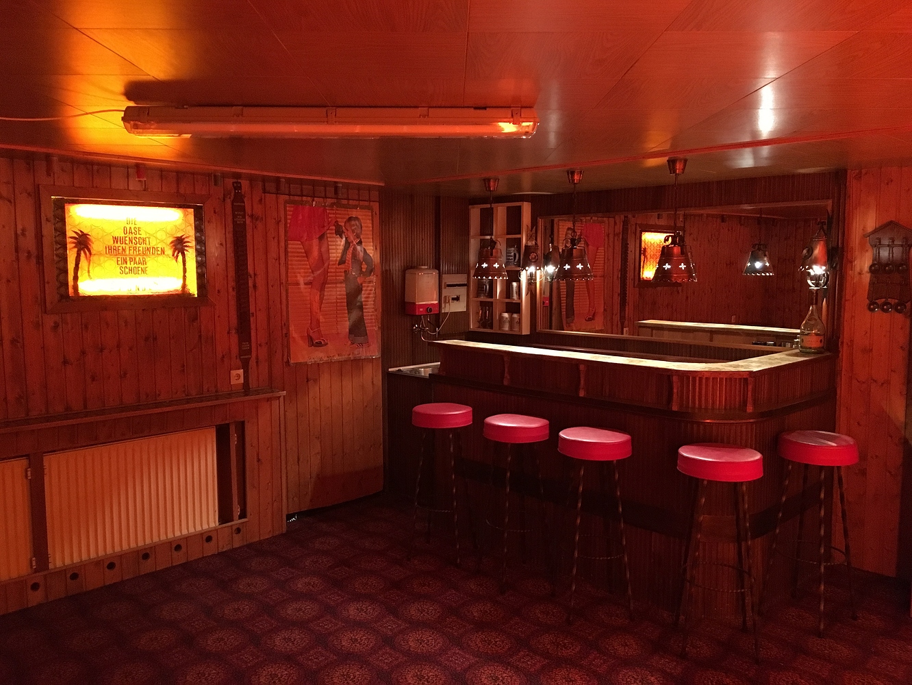 Kellerwand verkleiden auf bestehender Unterkonstruktion - wer-weiss-was.de