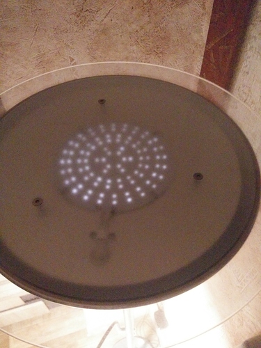 Led Stehlampe Leuchtet Nur Noch Schwach Wer Weiss Was De