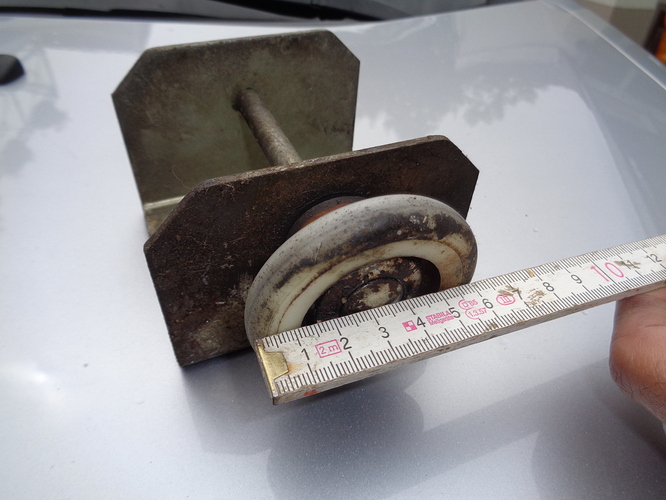 Suche 2 Laufrollen für ein Garagentor :"Fiand Favorit" hat jemand eine