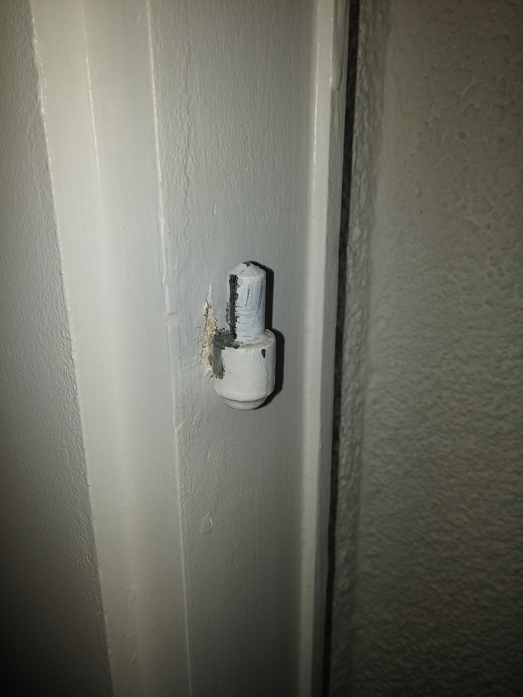 Alte Türaufhängung abmontieren - wer-weiss-was.de