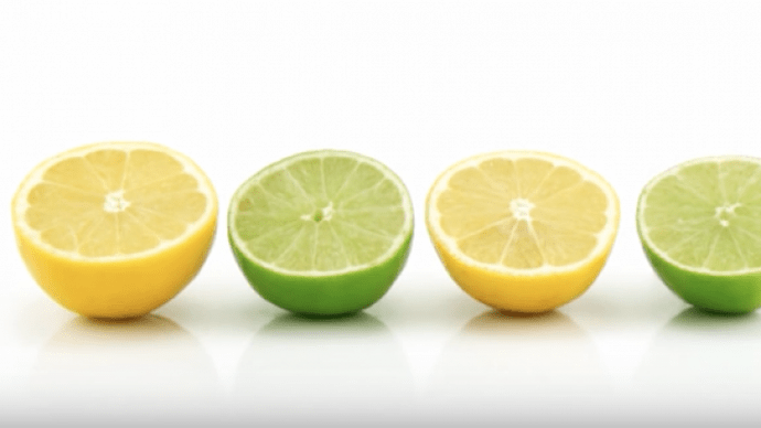 Ob Zitrone oder Limette – die sauren Früchte gelten als wahre Fat-Burner und beugen Hunger-Attacken vor!