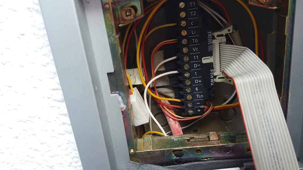 Sprechanlage SSS Siedle TM 611-3 Lautsprecher an der Tür leise - wer