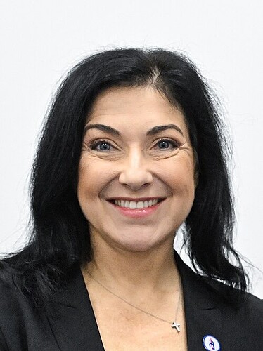 E4443263-A271-411F-B440-EF796AE9DB0A