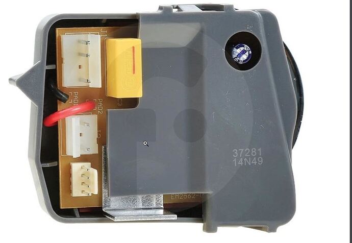 2026-01-05 15_39_20-Kenwood Schaltereinheit (Schalter mit Modul) für Küchenmaschine KW715913 _ Fiyo.