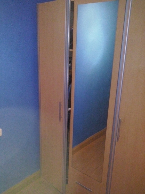 Schranktür schließt nicht mehr richtig, was tun? - wer-weiss-was.de