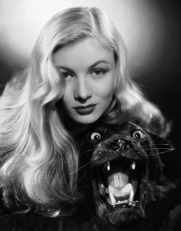 Veronica-Lake-Peek-a-Boo